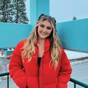 Meet your Posher, Genevieve